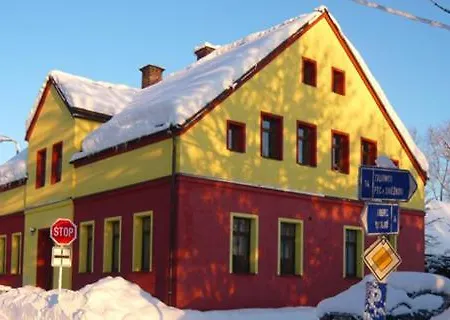 Apartmany Liska Mladé Buky Exterior photo