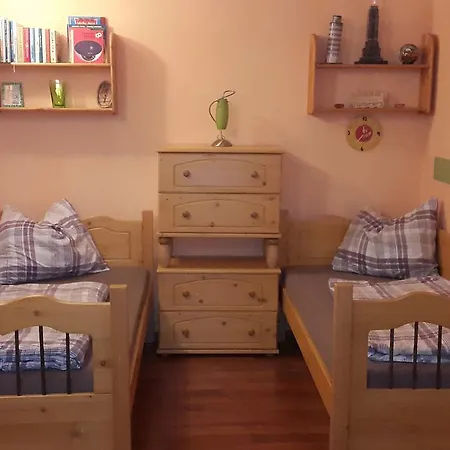 Apartmany Liska Mladé Buky Exterior photo