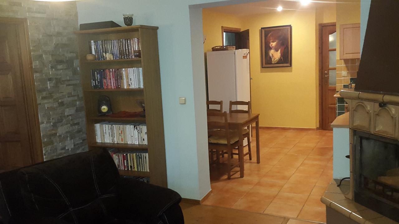 Liska Apartment *